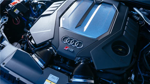 一天卖了友商一年的量:大家为啥都在买抢小米YU7啊!