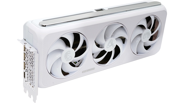 纯白大玩具 旗舰新选择!电竞叛客5090 D v2 X3W OC性能实测