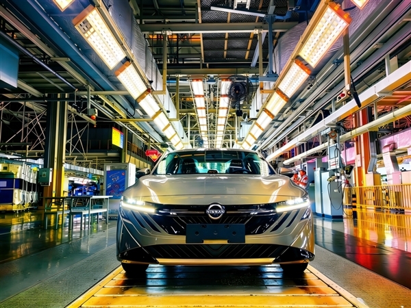 燃油家轿之王!全新一代日产轩逸上市:限时9.49万起